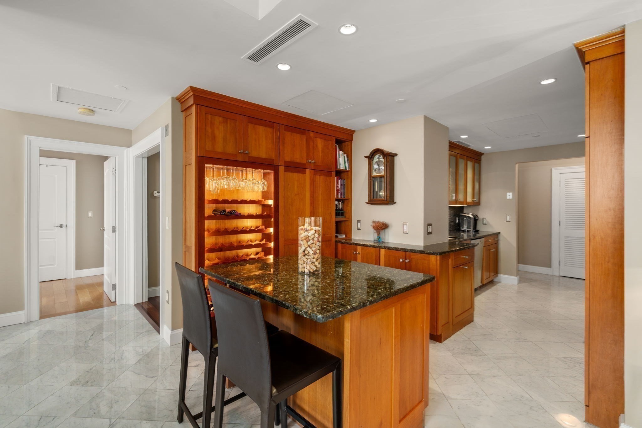 6 Edgerly Place Unit 402/403, Bay Village, Boston, MA 02116 - Image 9