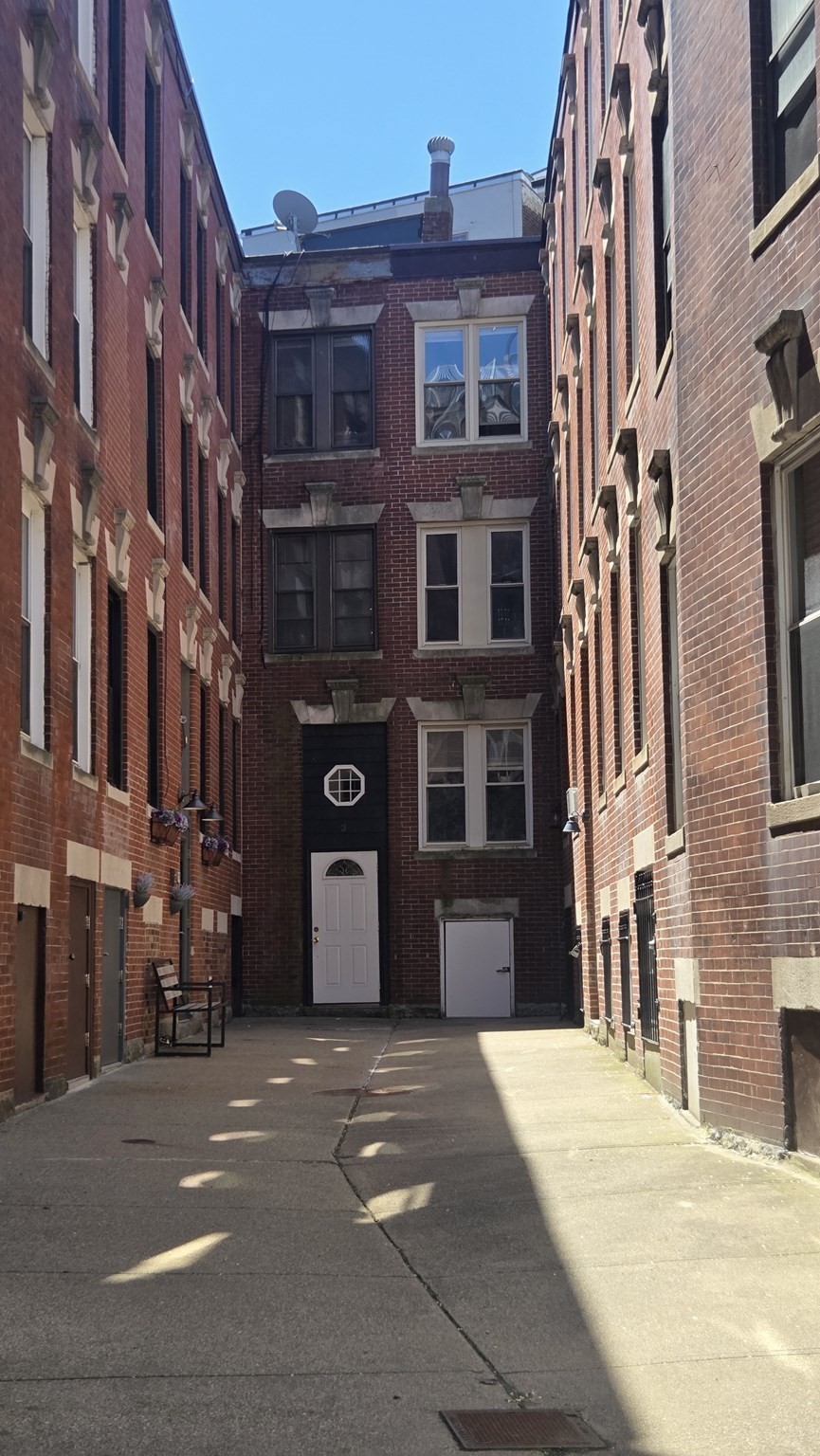 3 Holden Court, North End, Boston, MA 02109