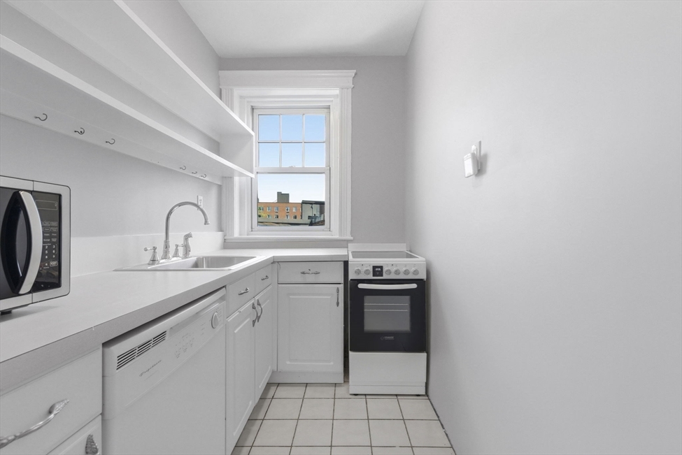 77 Parkman Street, Brookline, MA Image 7
