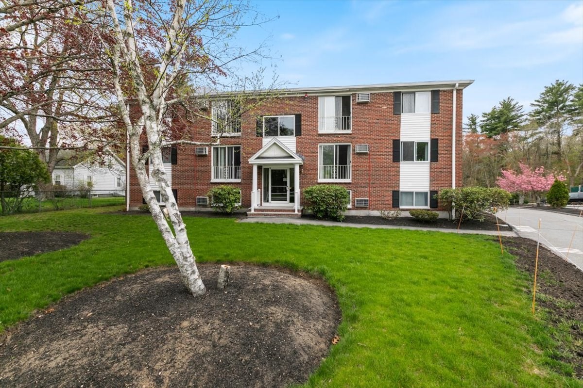 25 Clark'S Road Unit 101, Amesbury, MA 01913