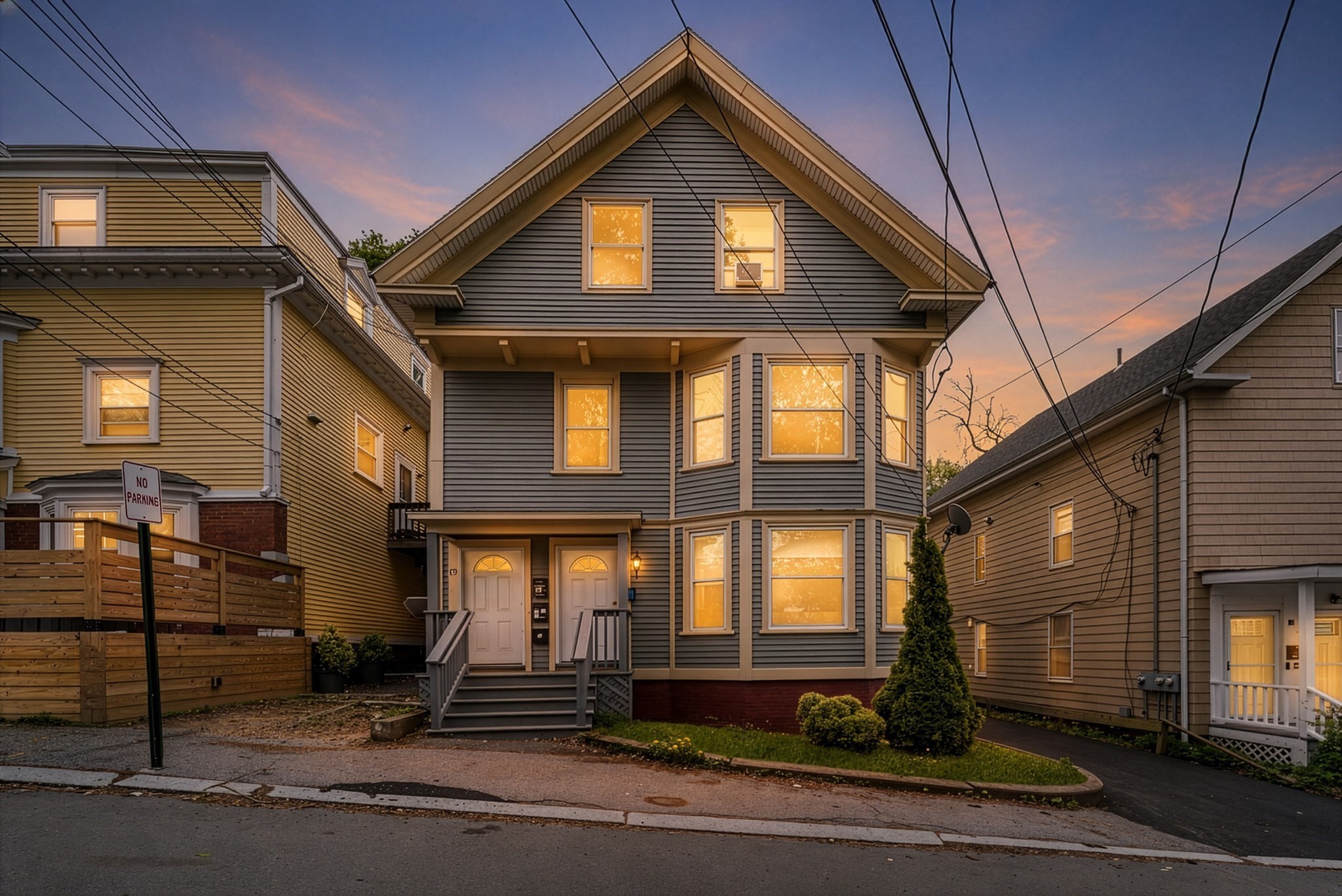 57 Moore St, Haverhill, MA 01830