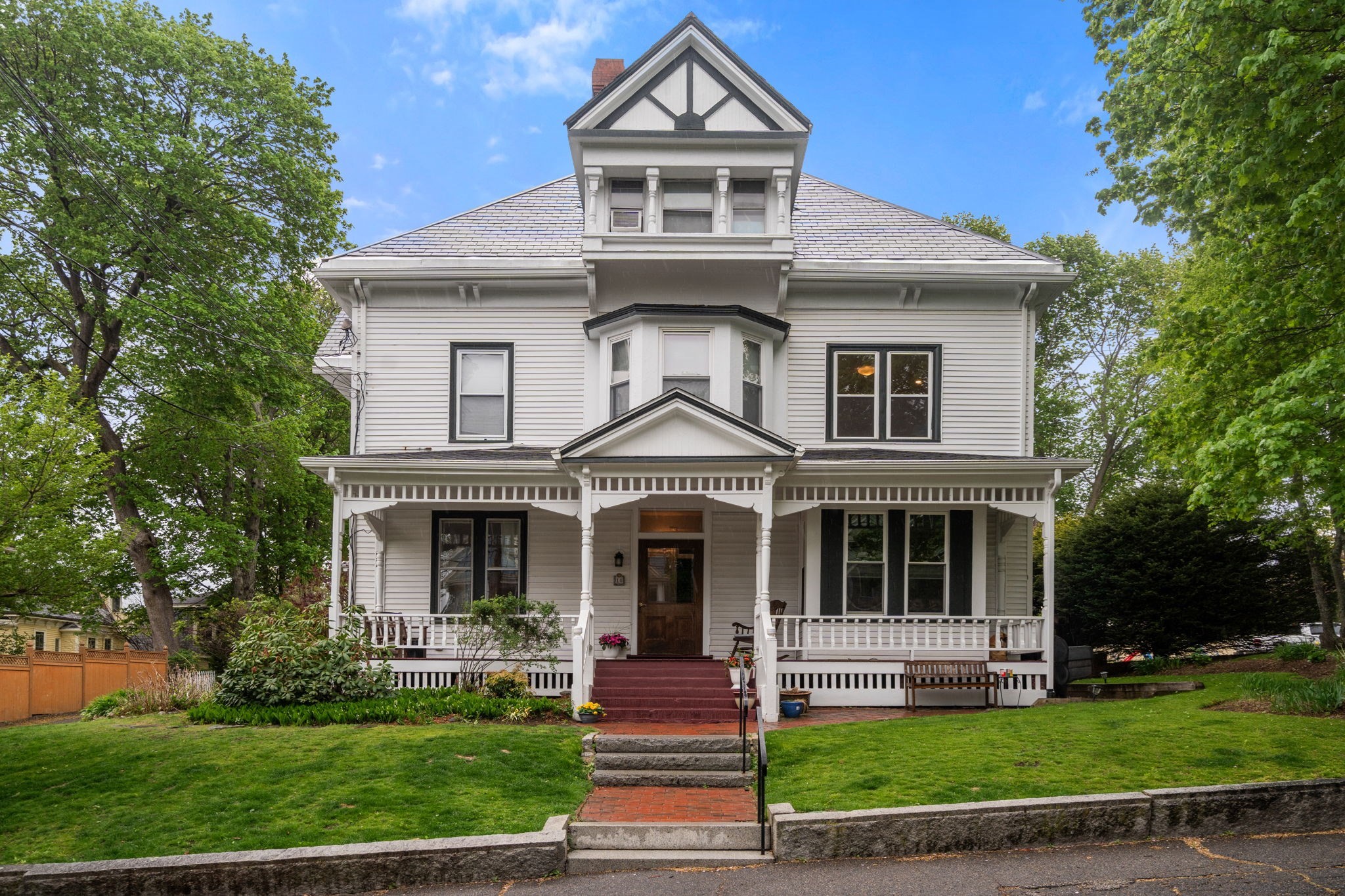 14 Center St Unit 3, Watertown, MA 02472