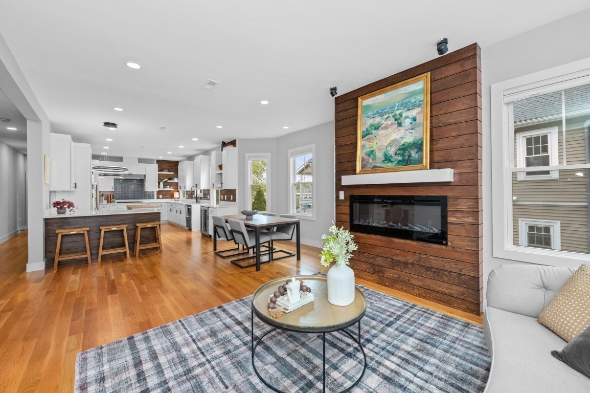 61 Paul Revere Rd Unit 2, Arlington, MA 02476