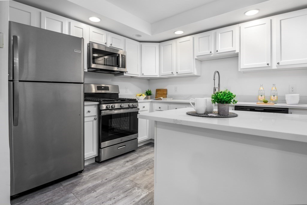 21 Chauncy Unit B, Cambridge, MA 02138