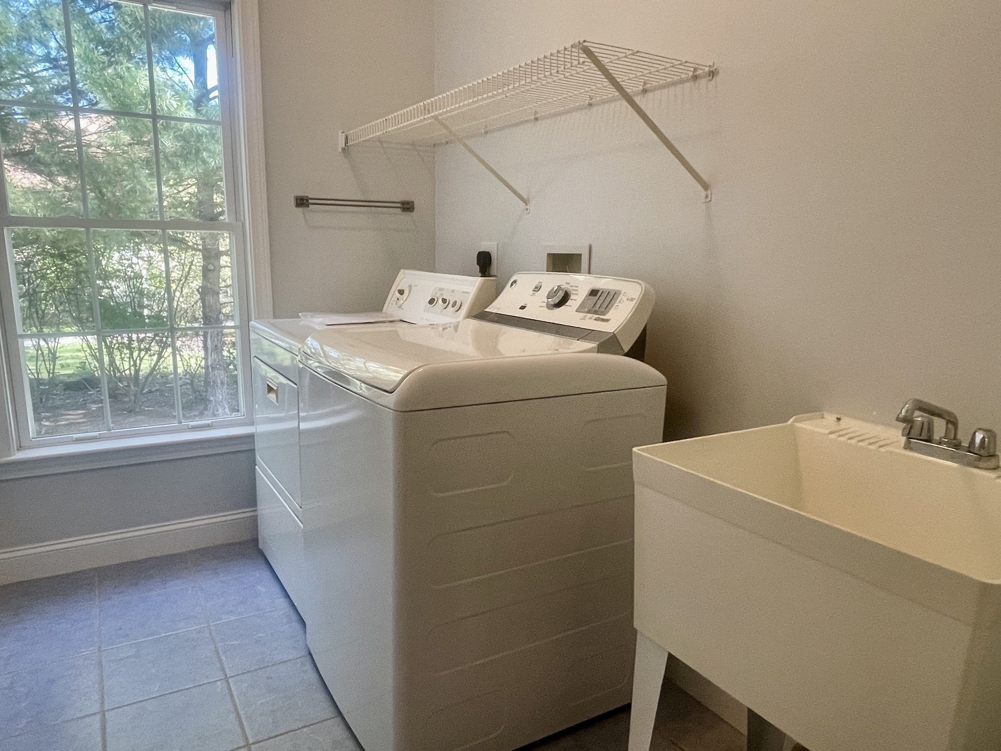 176 Mary Catherine Dr, Lancaster, MA 01523 - Image 34