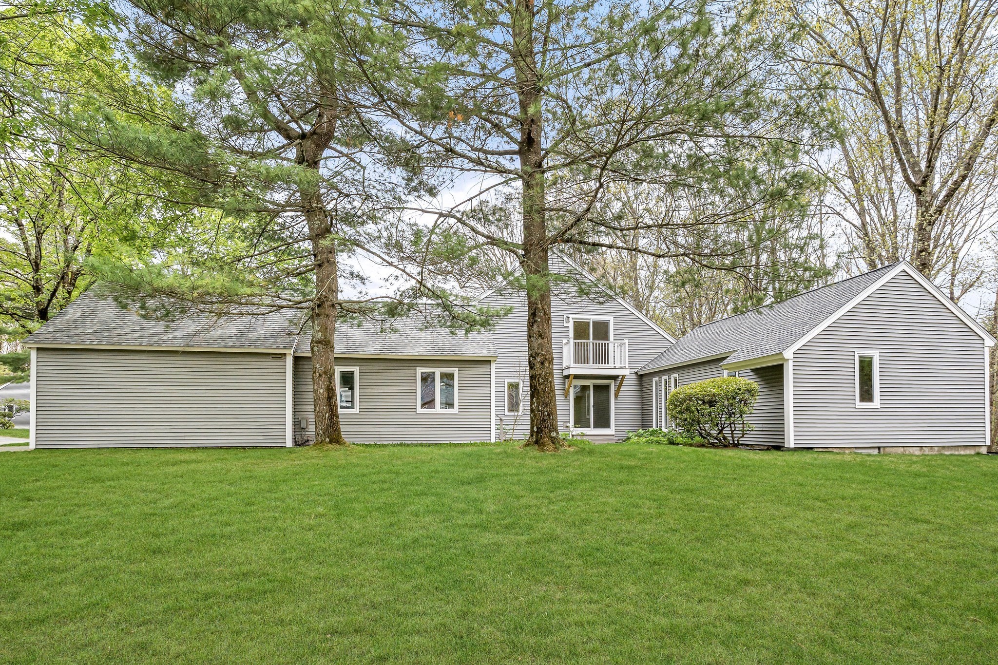 12 Steepletree Ln Unit 12, Wayland, MA 01778
