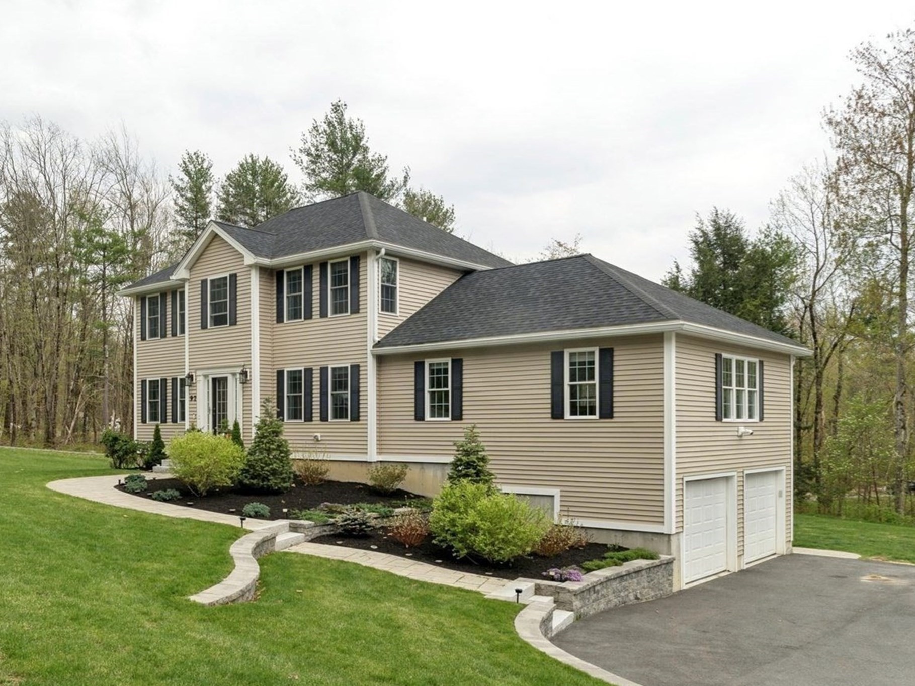 97 Glenwood Pl Ext, Rutland, MA 01543