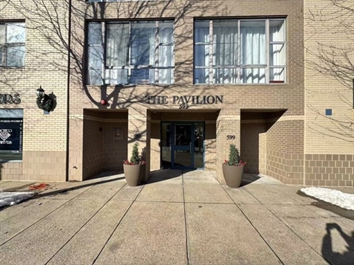599 cambridge st, Apt 203