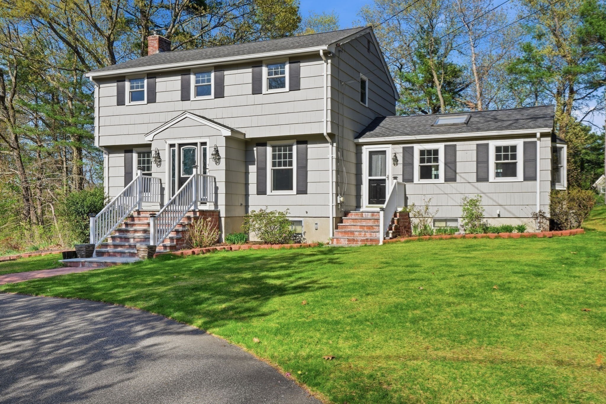 3 Fairway Dr, Canton, MA 02021