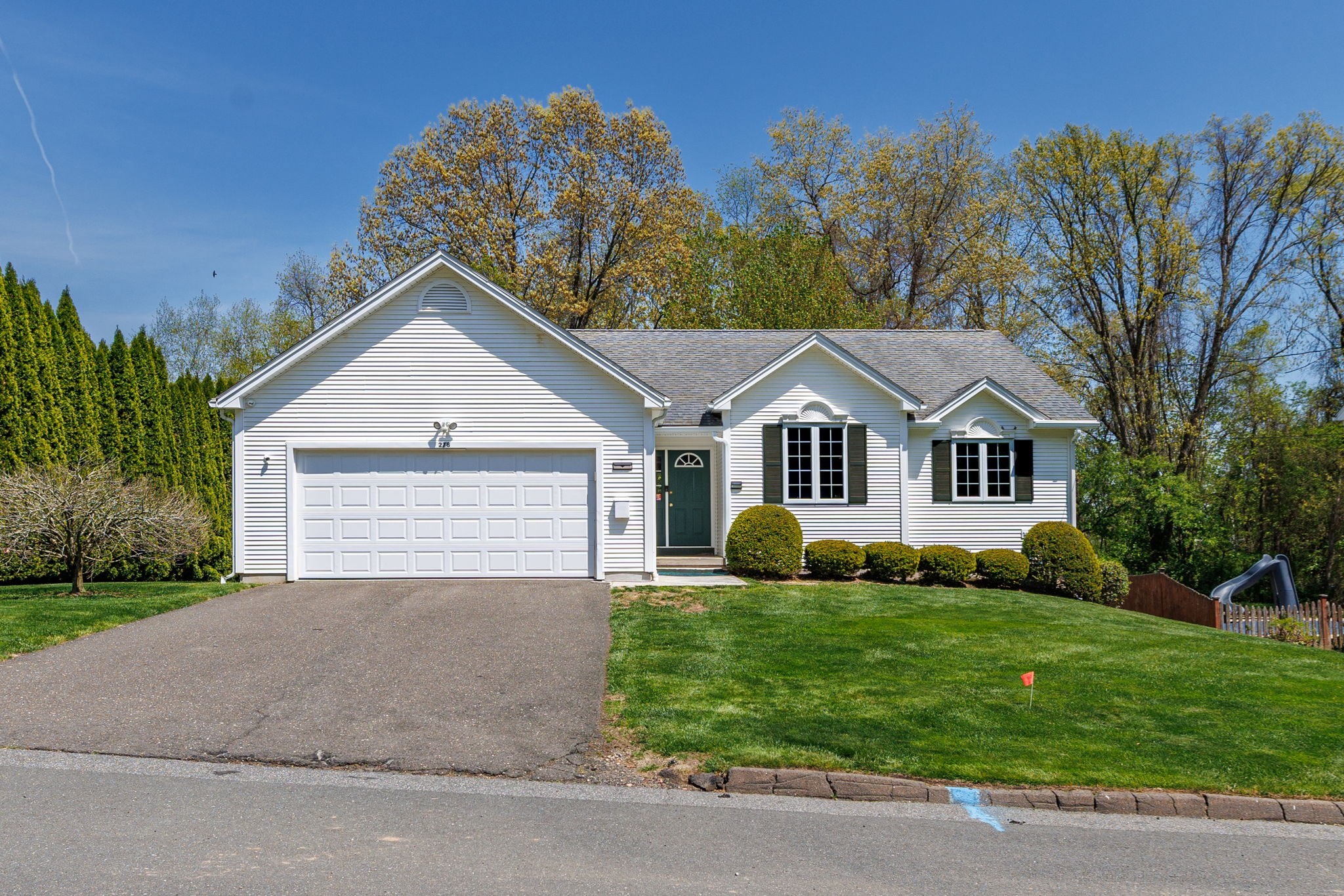 278 Whitney, Holyoke, MA 01040