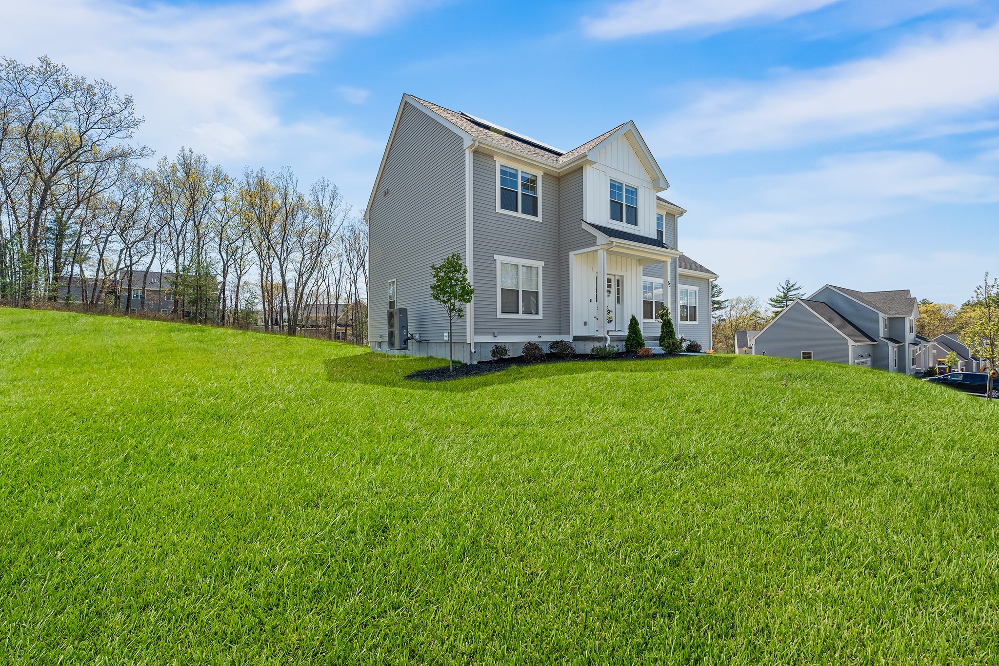 93 Mantell Rd, Uxbridge, MA 01569