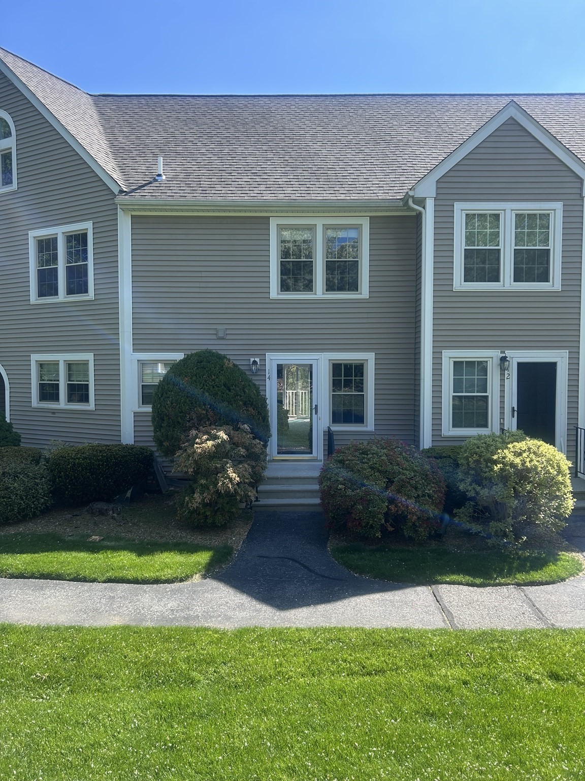 14 Hovey Pond Dr Unit 14, Grafton, MA 01536