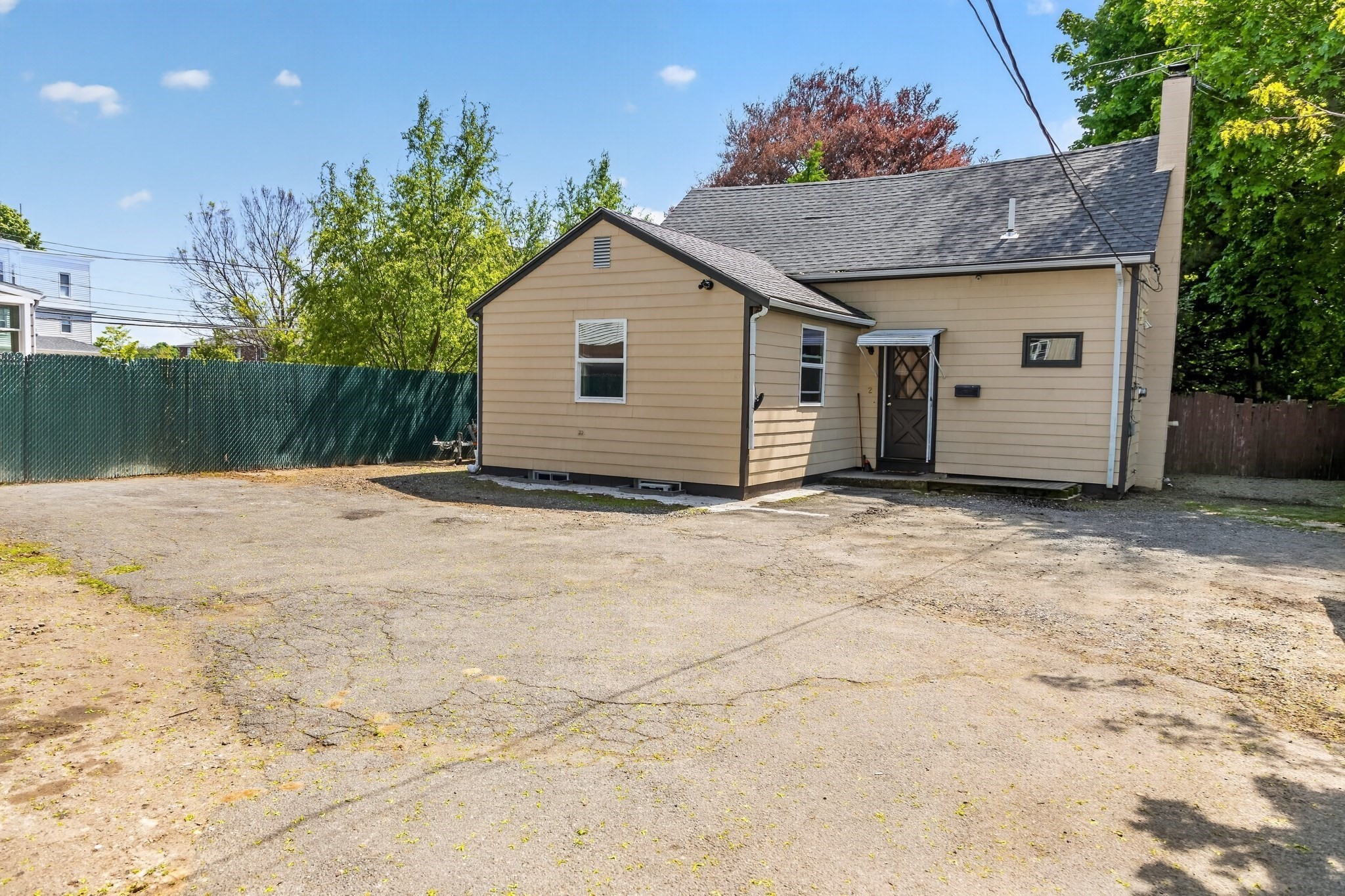 2 Mill St, Beverly, MA 01915