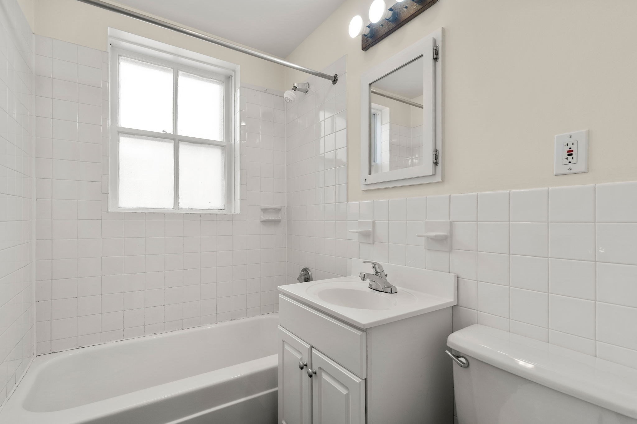 21 Bowdoin Unit 2C, Beacon Hill, Boston, MA 02114 - Image 13
