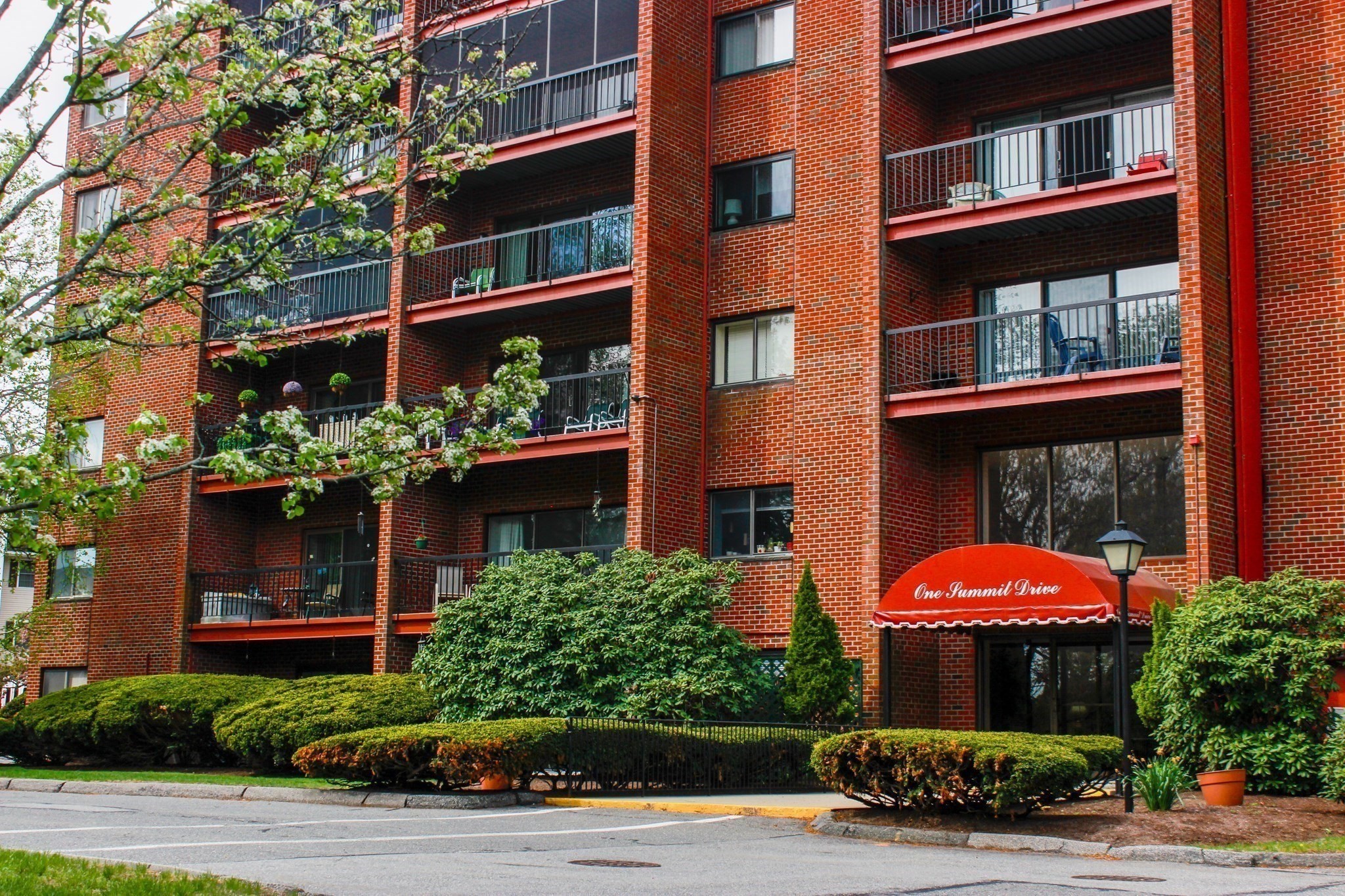 1 Summit Drive Unit 24, Reading, MA 01867
