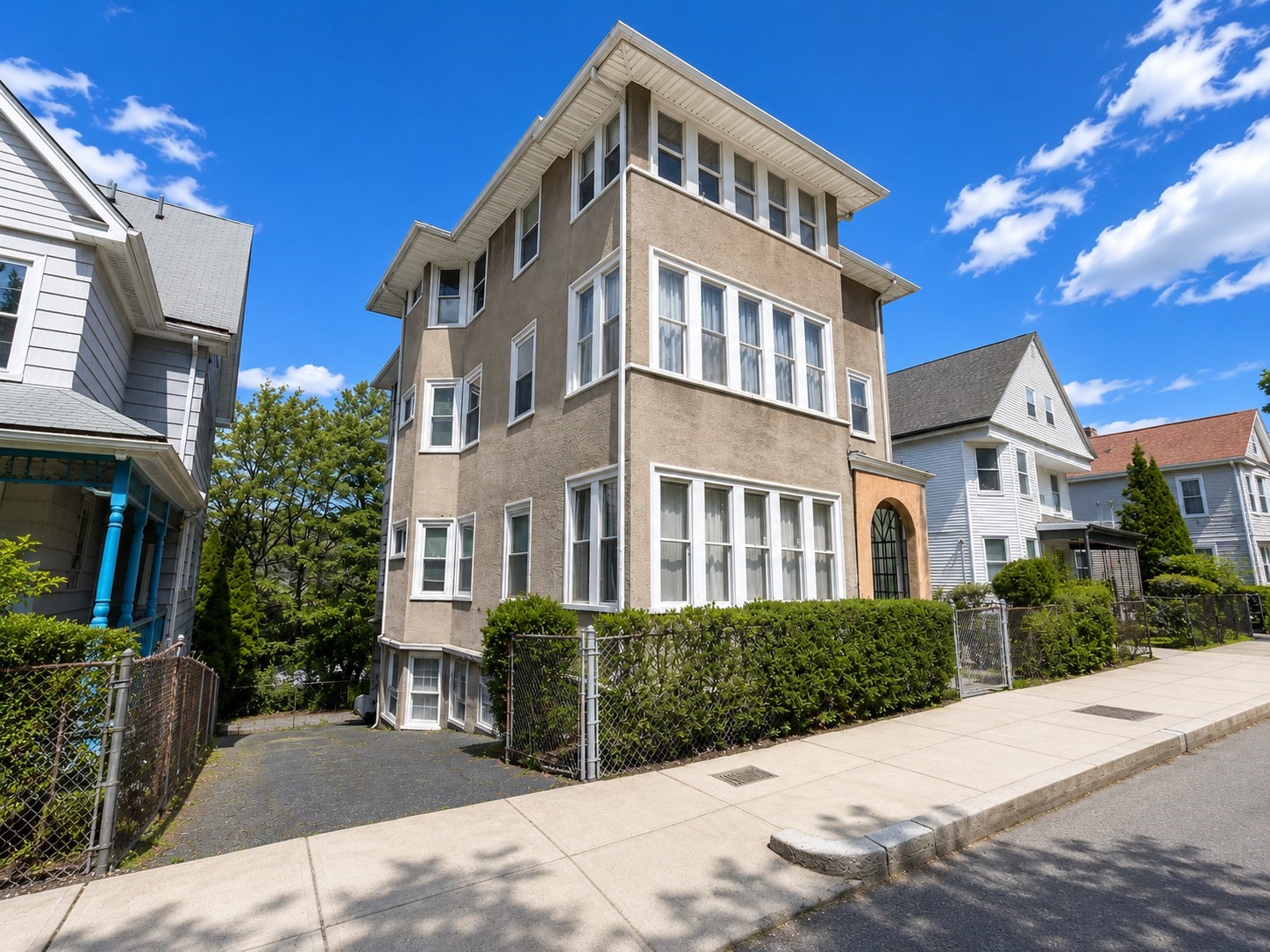36 Wenham St, Jamaica Plain, Boston, MA 02130