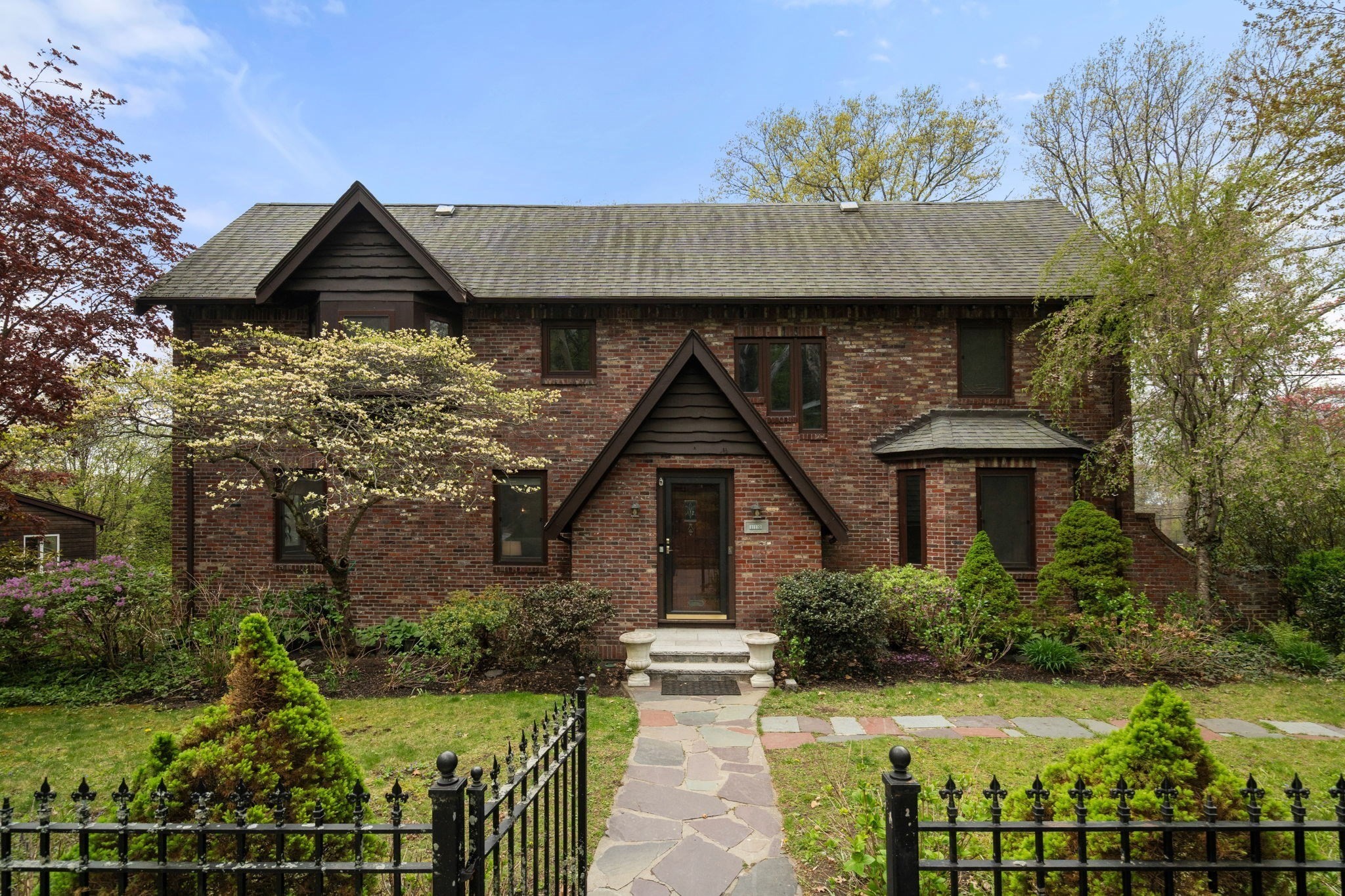 110 Wallis Rd., Brookline, MA 02467