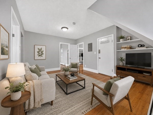 7 Gilman Terrace, Apt 3