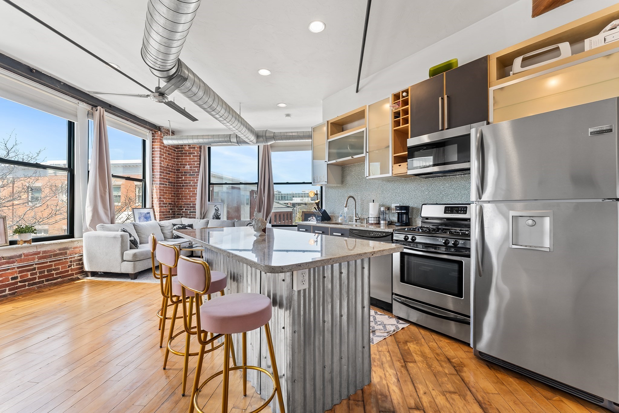 281 Essex St Unit 306, Salem, MA 01970