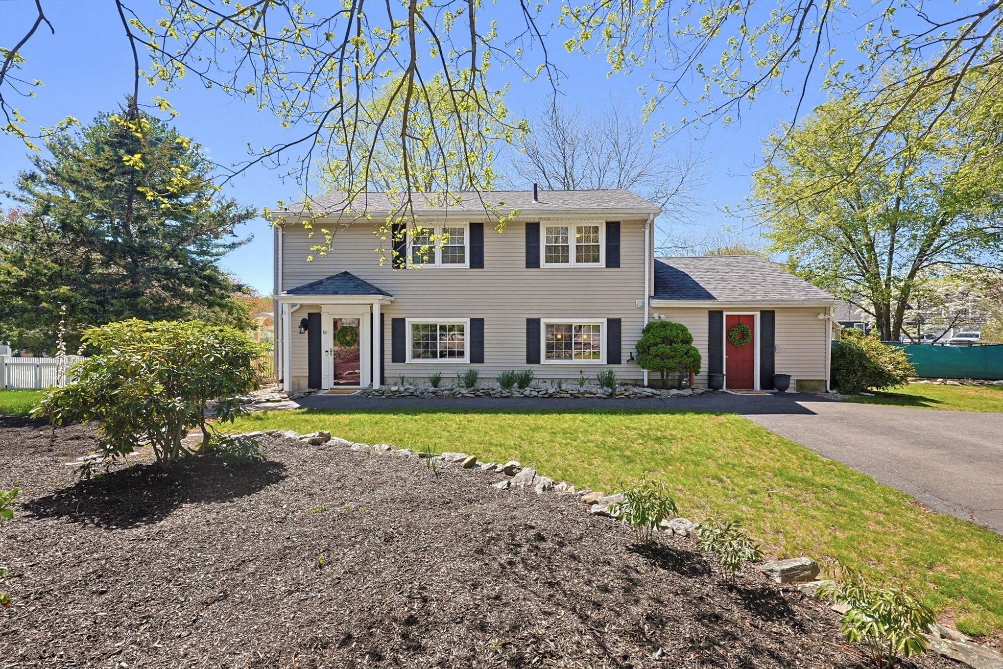 18 Anchorage Rd, Franklin, MA 02038