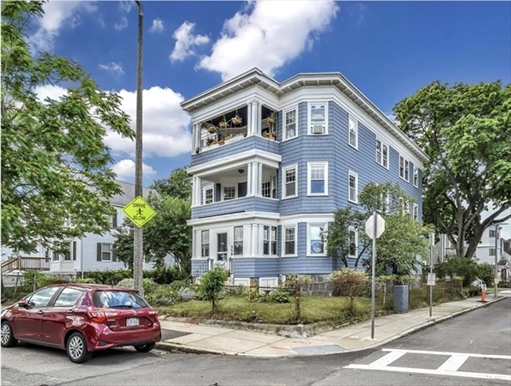 559 Adams St, Apt 2