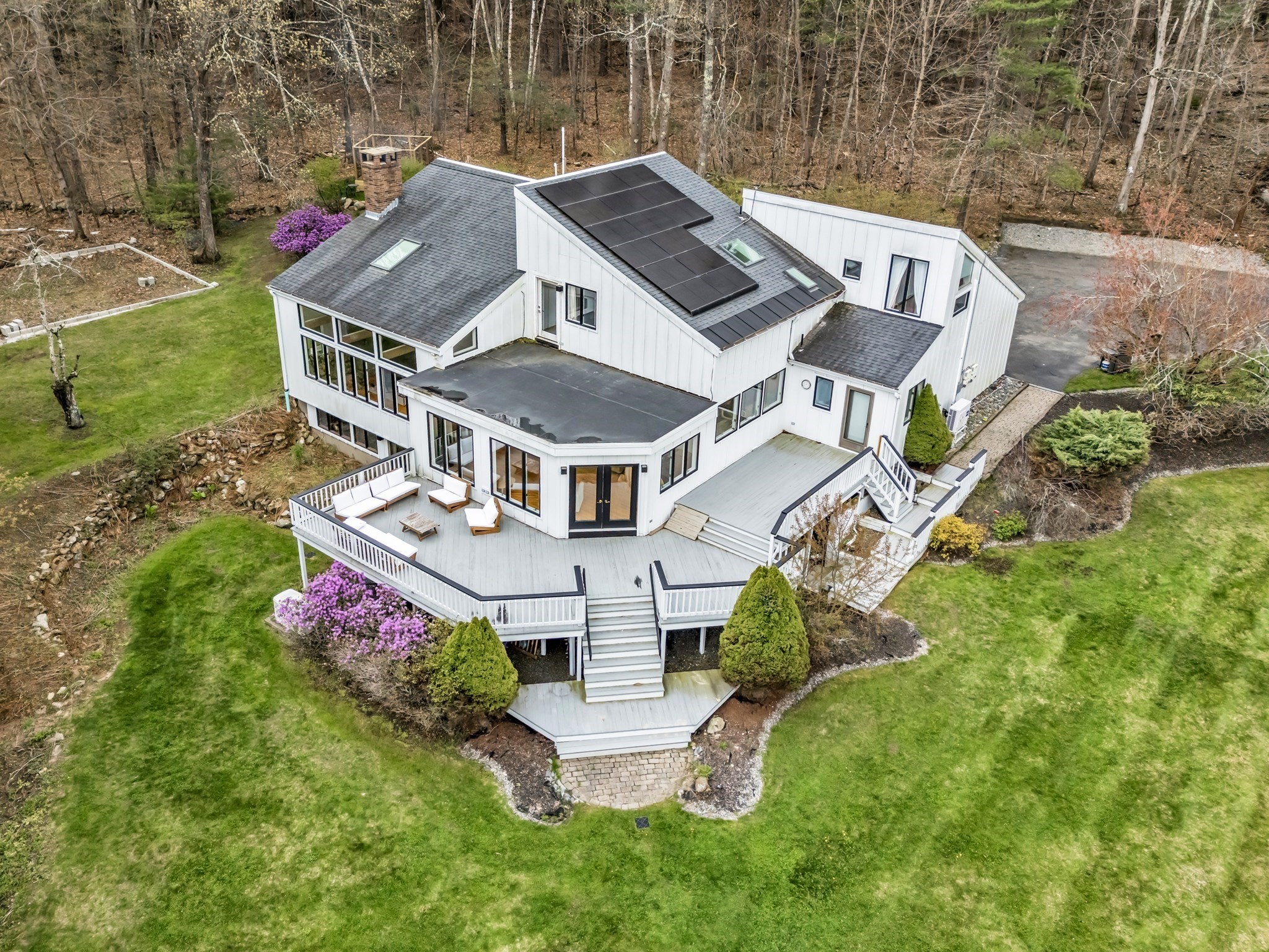 351 Main St, Boxford, MA 01921