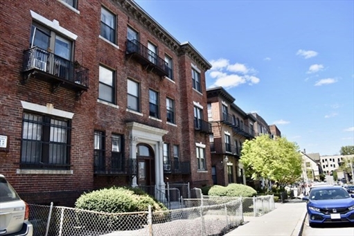 46 Park Vale Ave, Apt 1