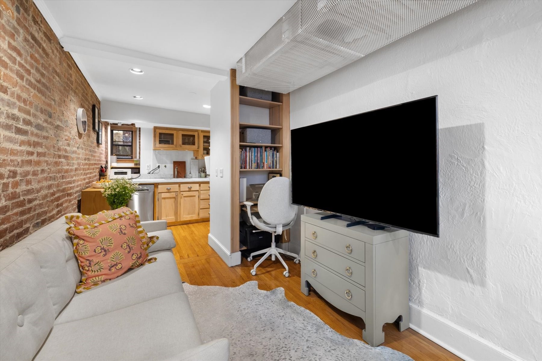 76 Phillips St Unit A, Beacon Hill, Boston, MA 02114 - Image 3