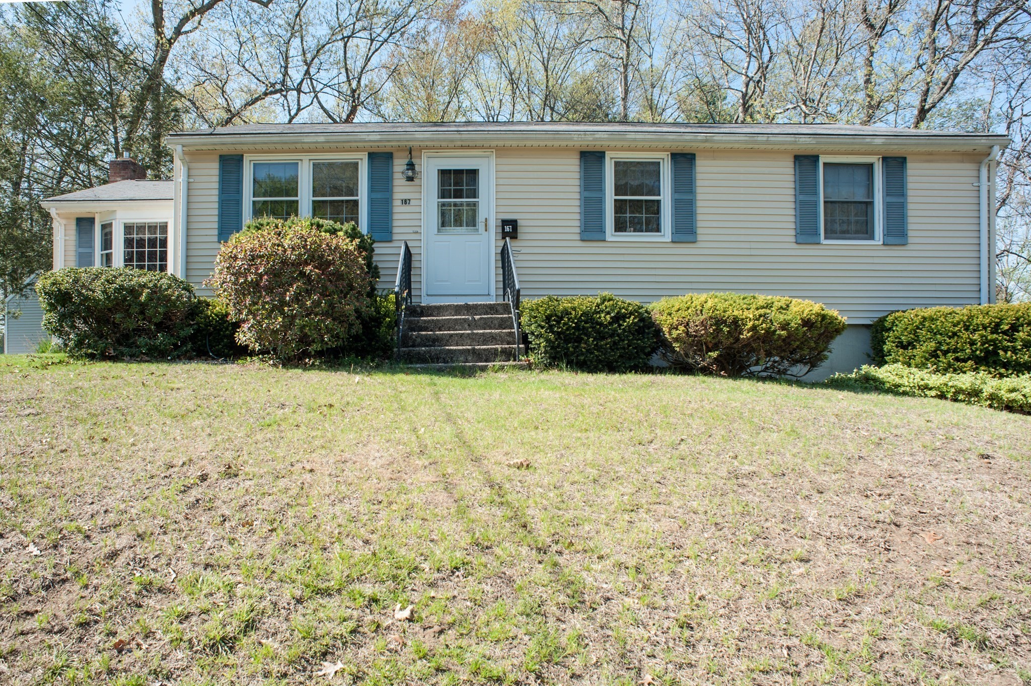167 Theresa Cir, Northbridge, MA 01588