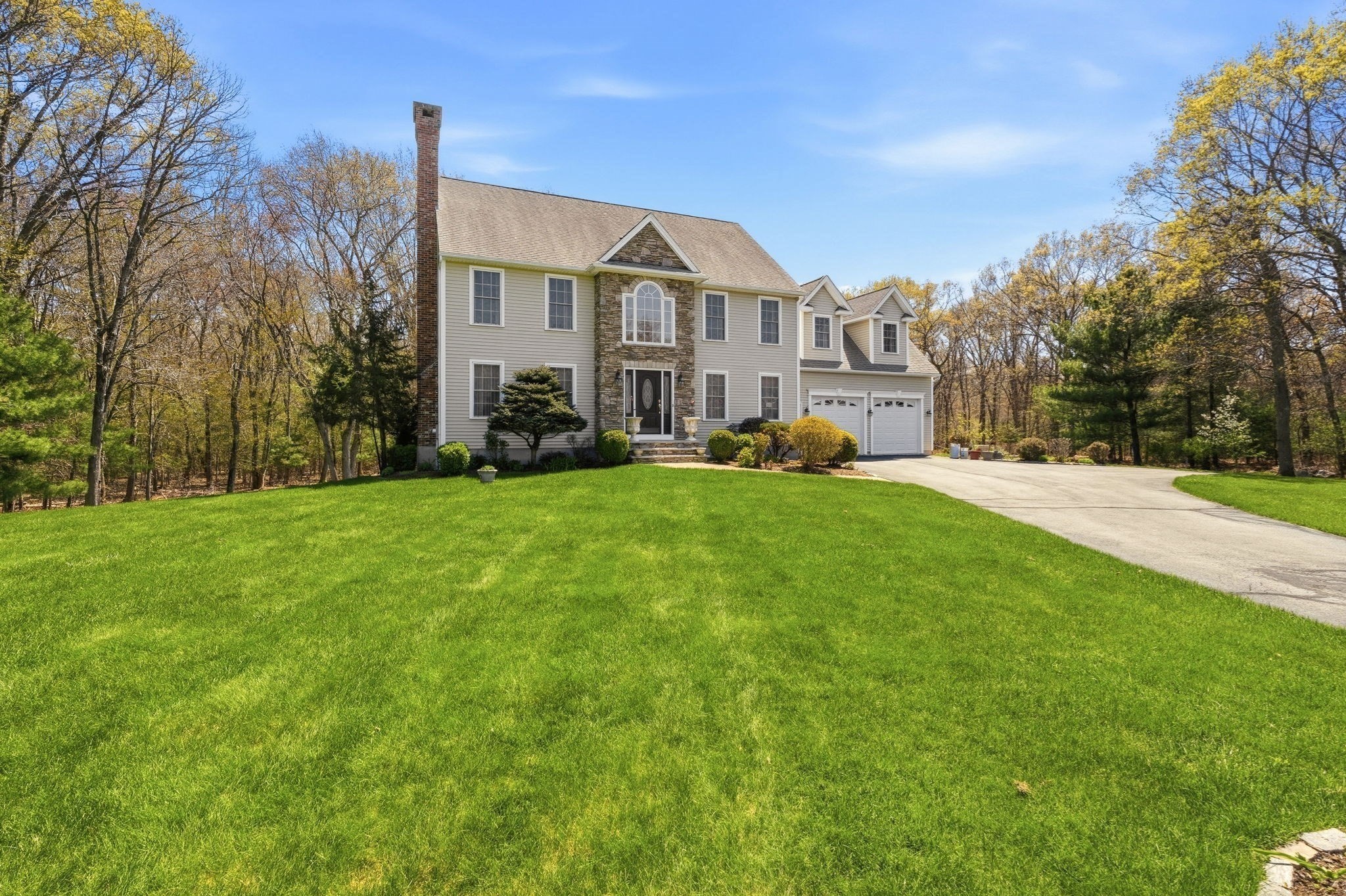 144 Burnside, Seekonk, MA 02771