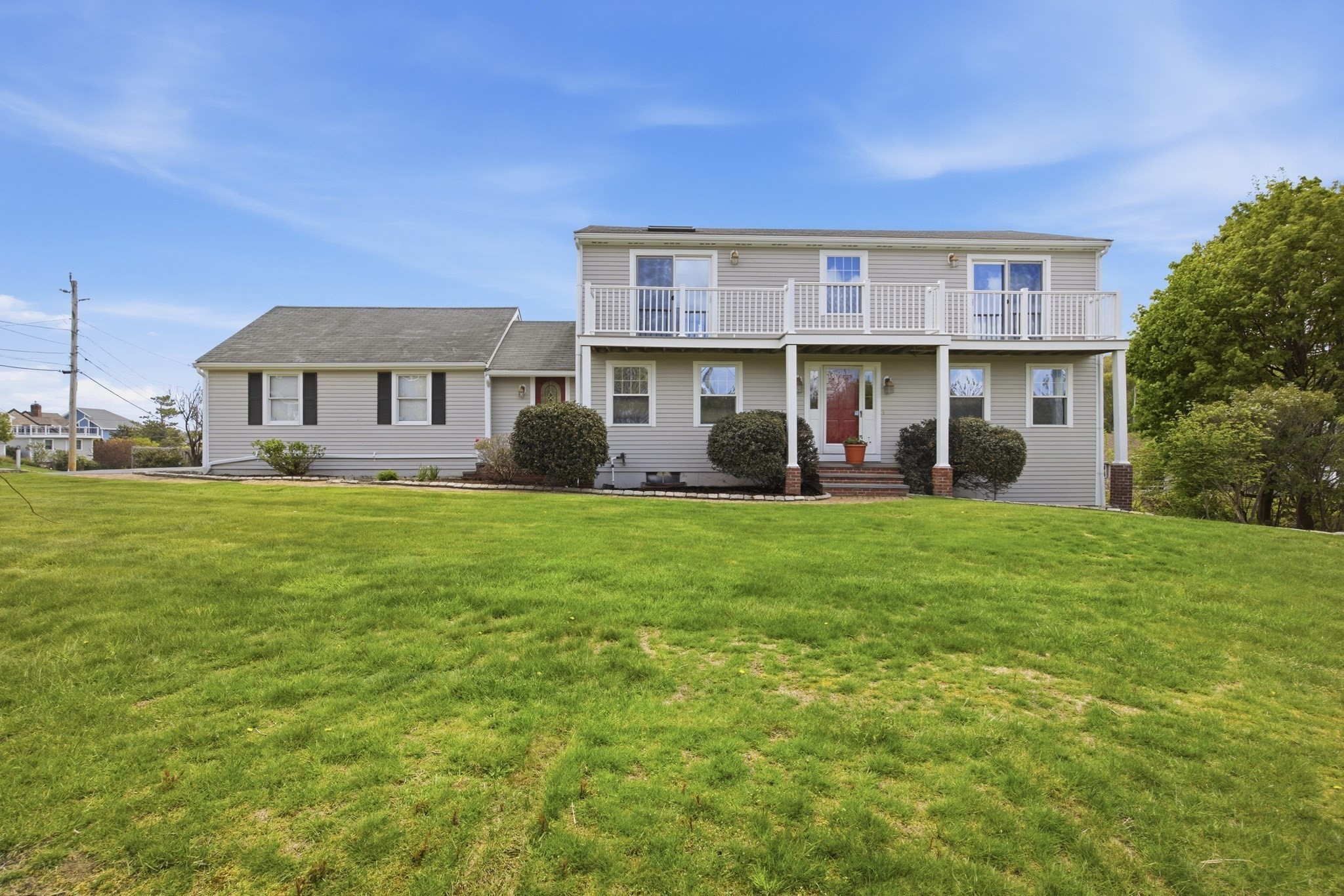 50 Harborview Rd, Hull, MA 02045