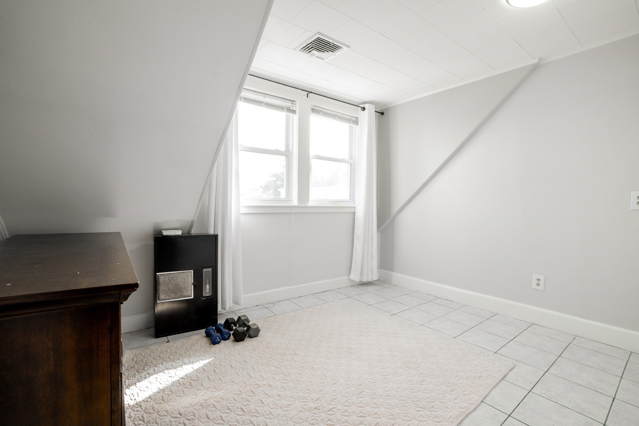 24 Tracey St, Peabody, MA 01960 - Image 11