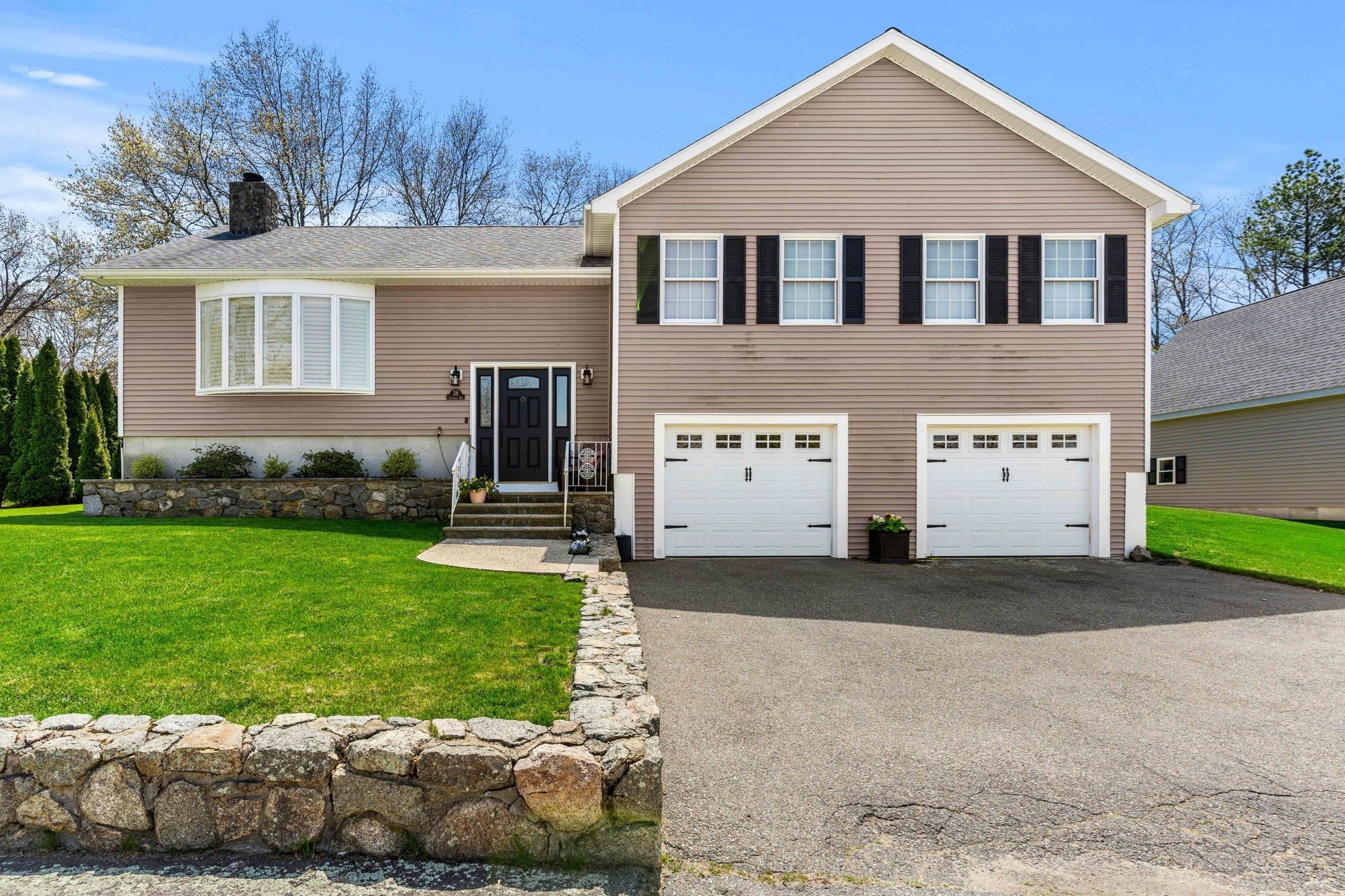 38 Sandra Road, Peabody, MA 01960