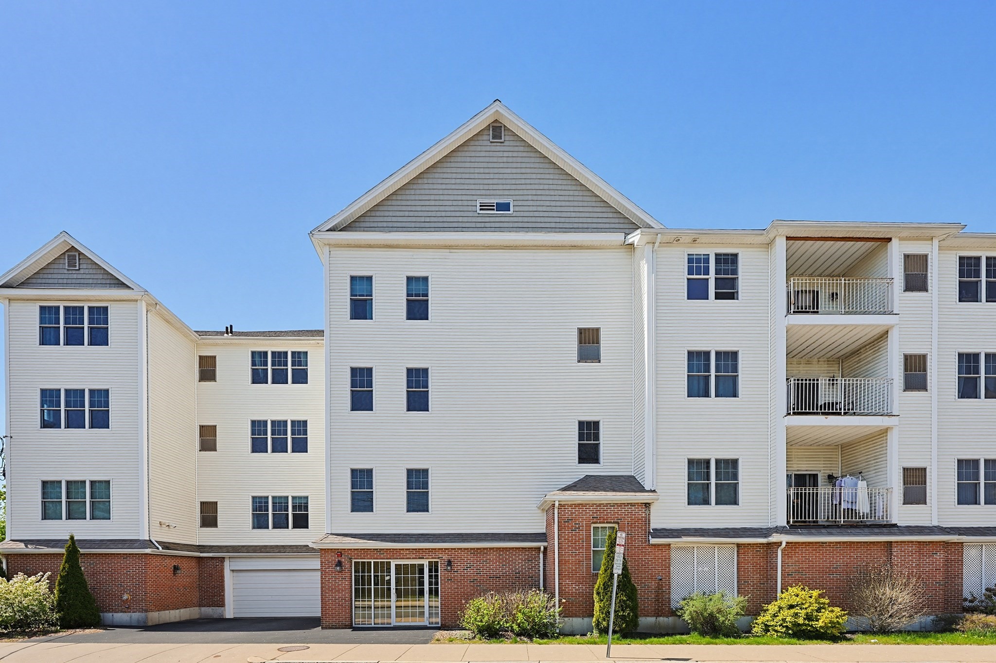 51 Pearl St Unit 205, Malden, MA 02148