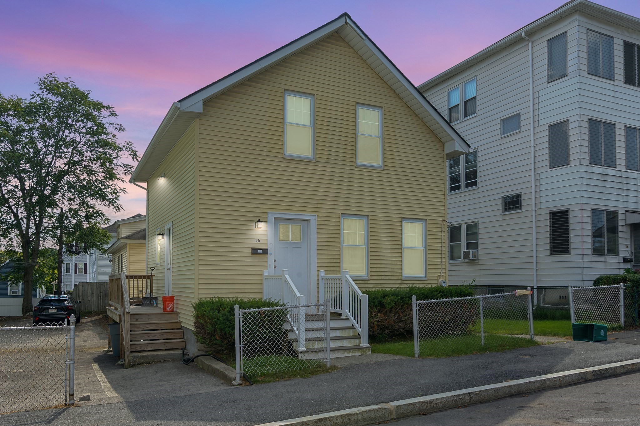 16 Caprera Rd Unit 16, Worcester, MA 01604