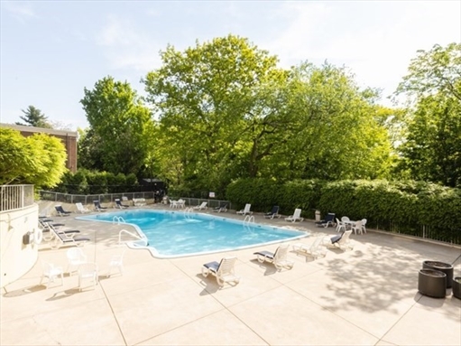 111 Perkins Street, Apt 220