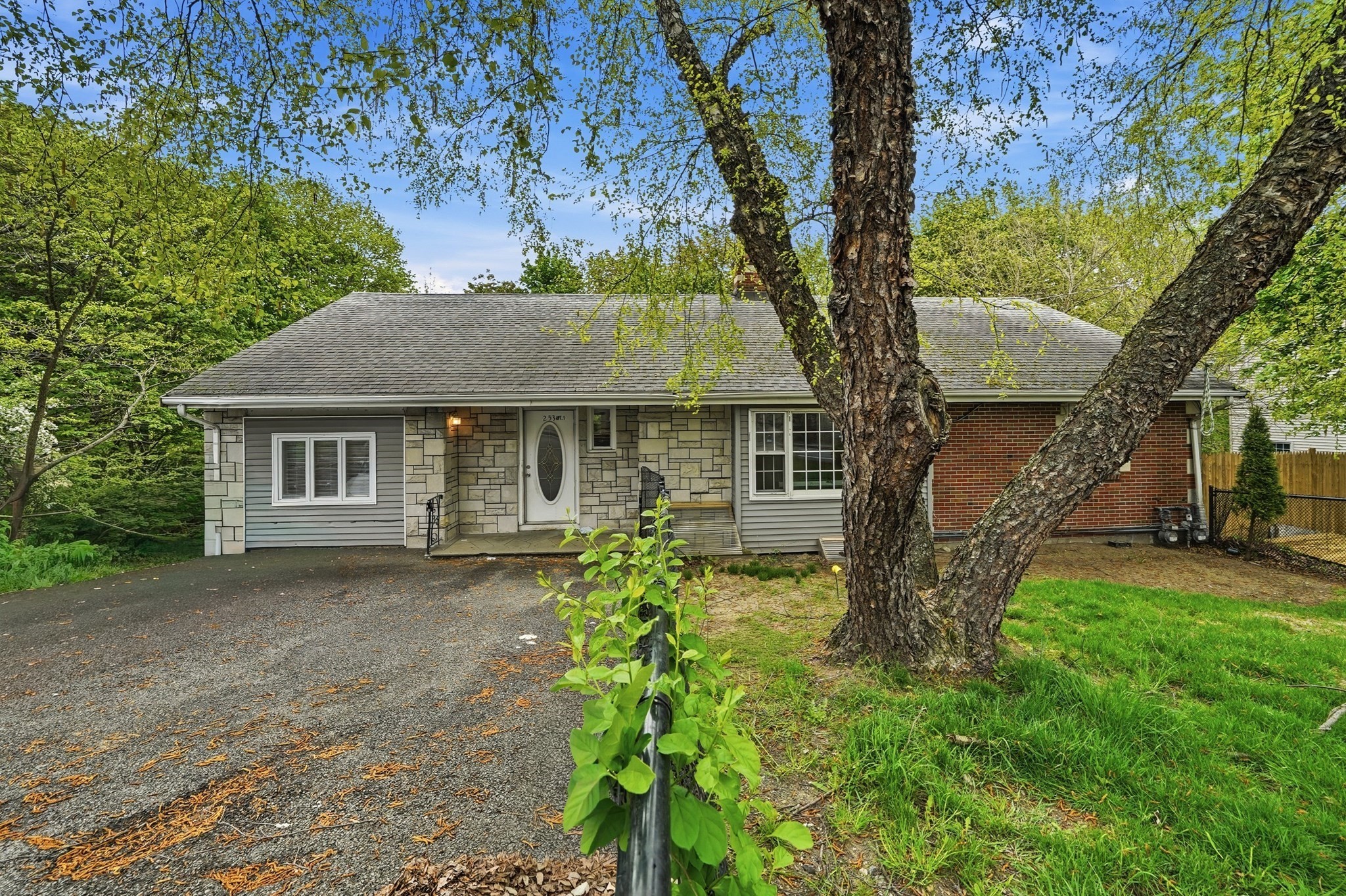 253 Lexington St, Woburn, MA 01801 - Image 25