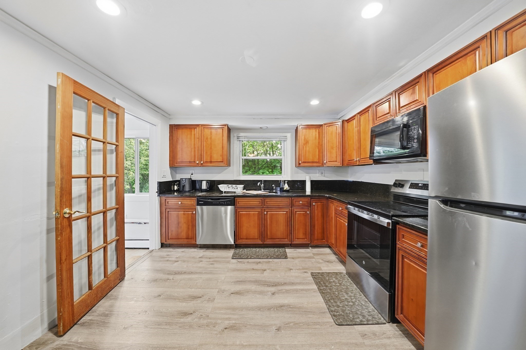 253 Lexington St, Woburn, MA 01801 - Image 9