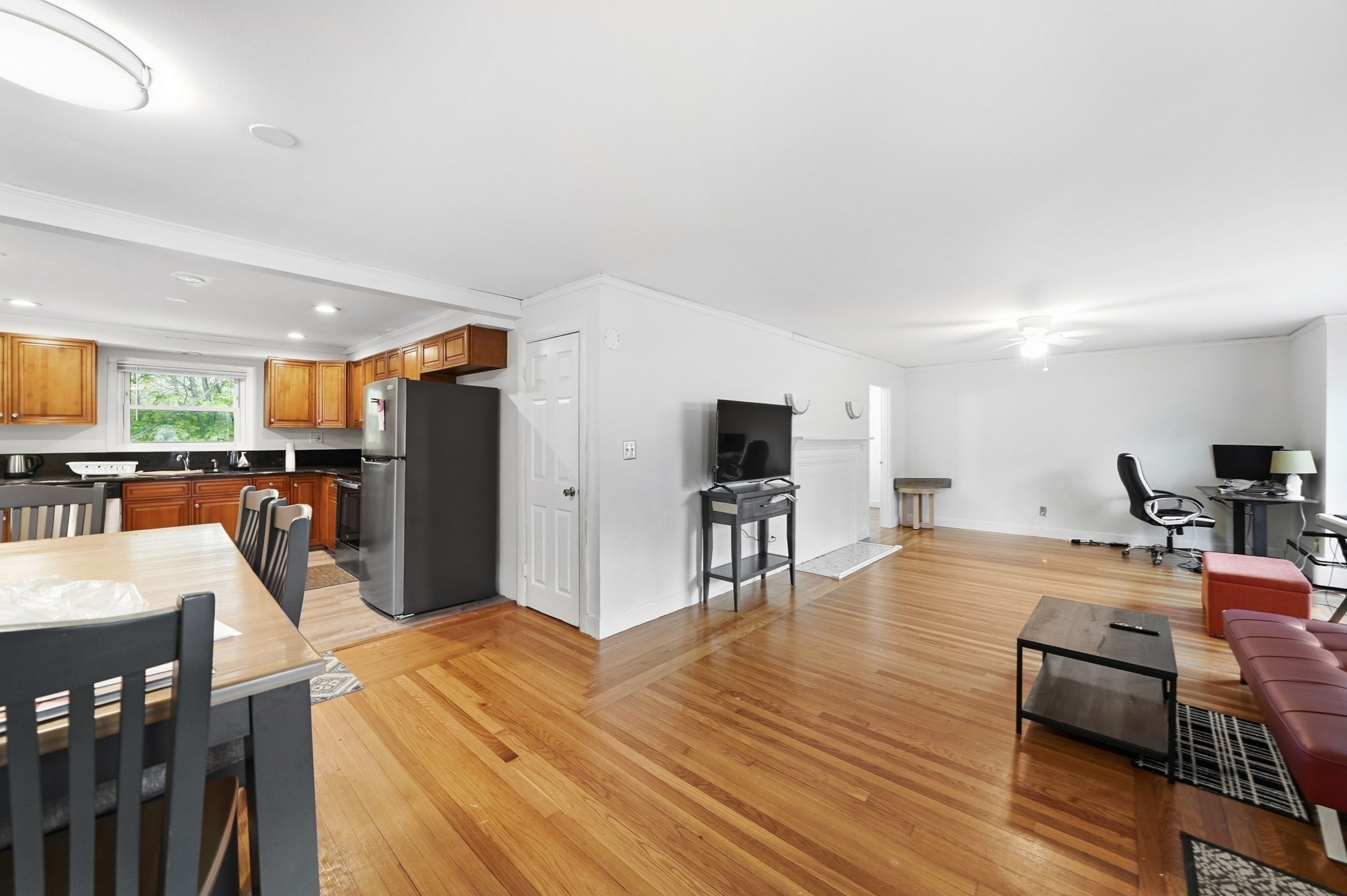 253 Lexington St, Woburn, MA 01801 - Image 10