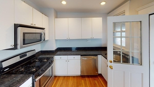 116 Gladstone Street, Apt 3