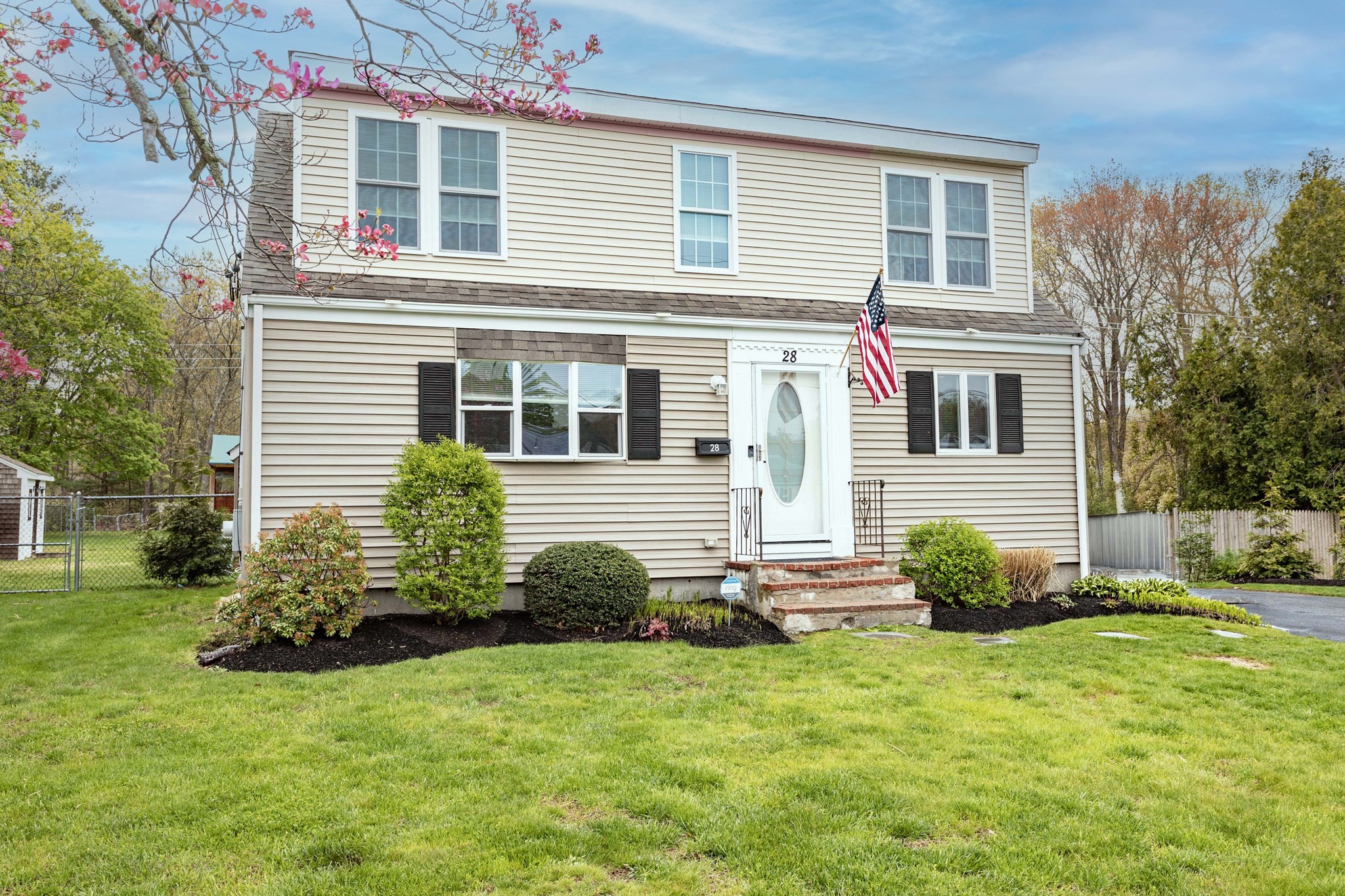 28 Nevens Circle, Rockland, MA 02370