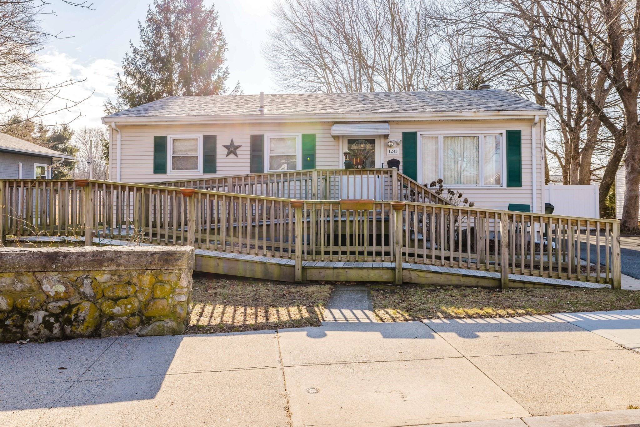 1243 New Boston Rd, Fall River, MA 02720