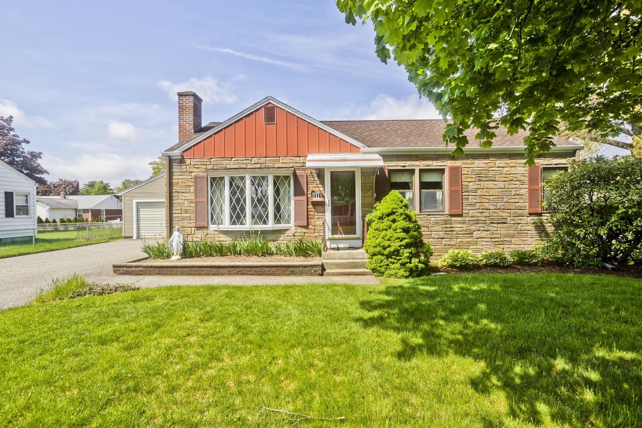 111 Woodcrest Circle, Chicopee, MA 01020