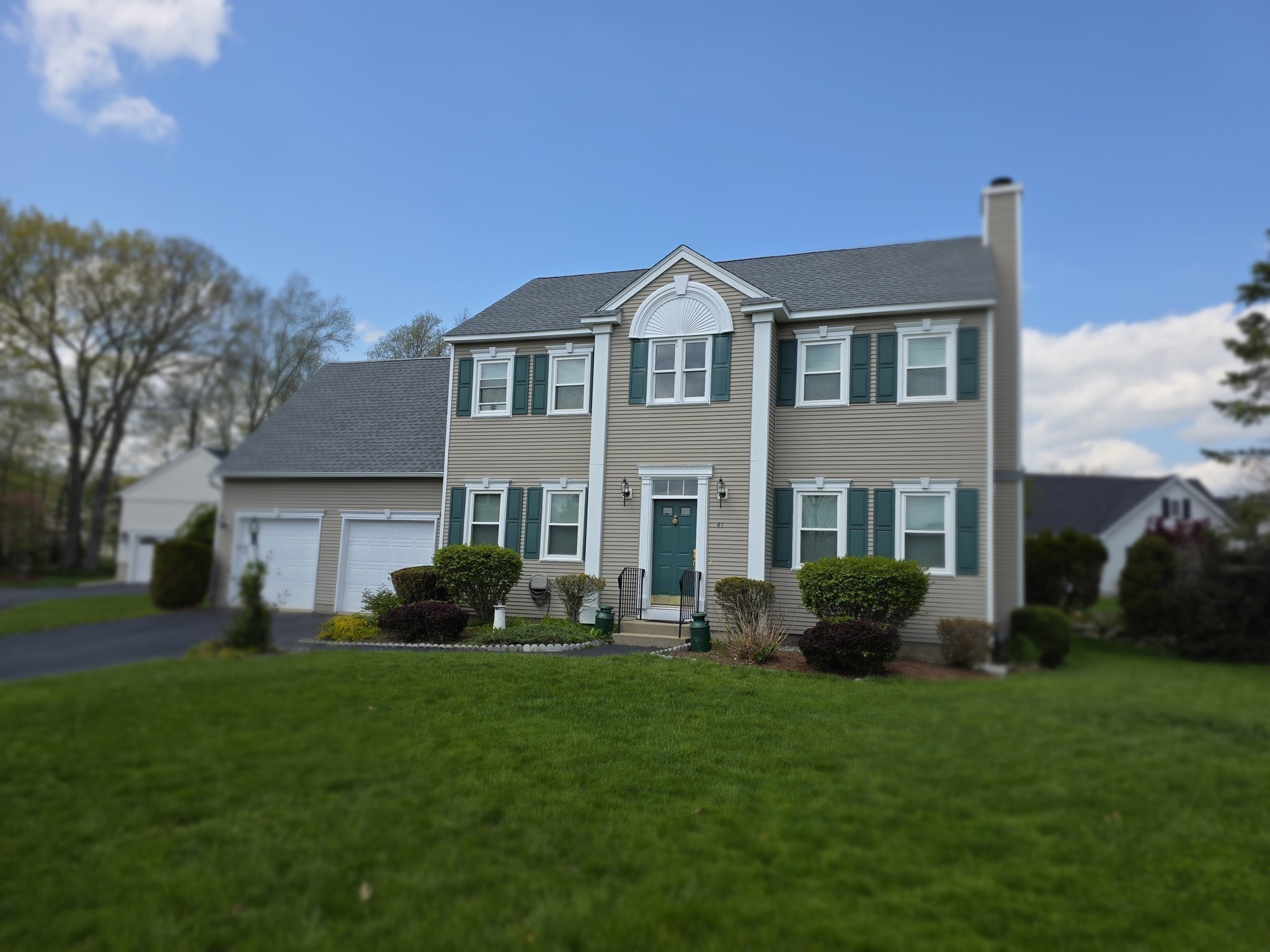 41 Juniperwood Dr, Haverhill, MA 01832