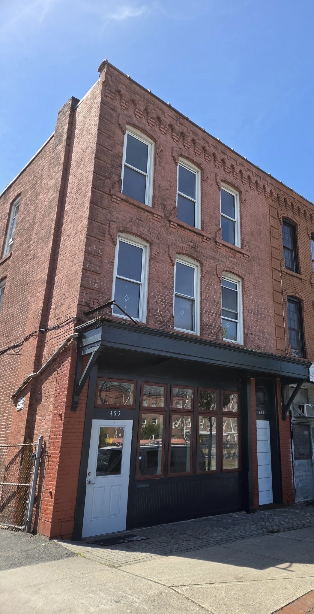 435 State Street, Springfield, MA 01105