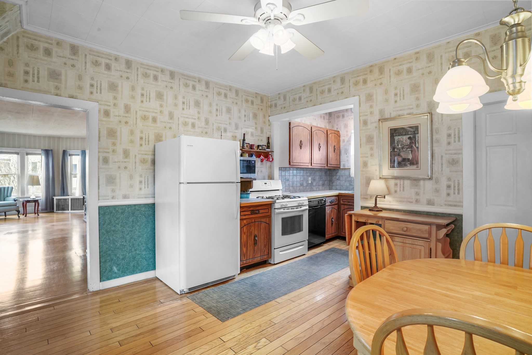 122 S Walker St, Lowell, MA 01851 - Image 22