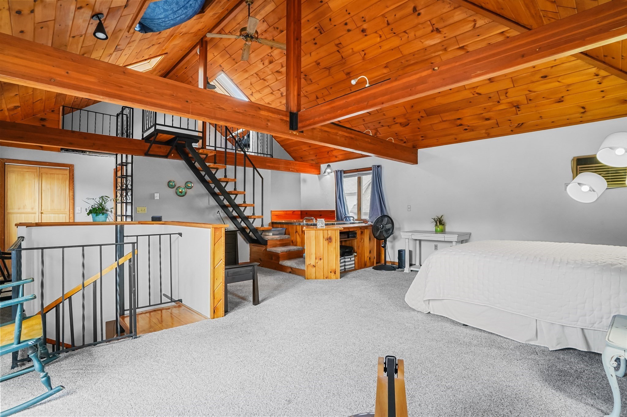 122 S Walker St, Lowell, MA 01851 - Image 32