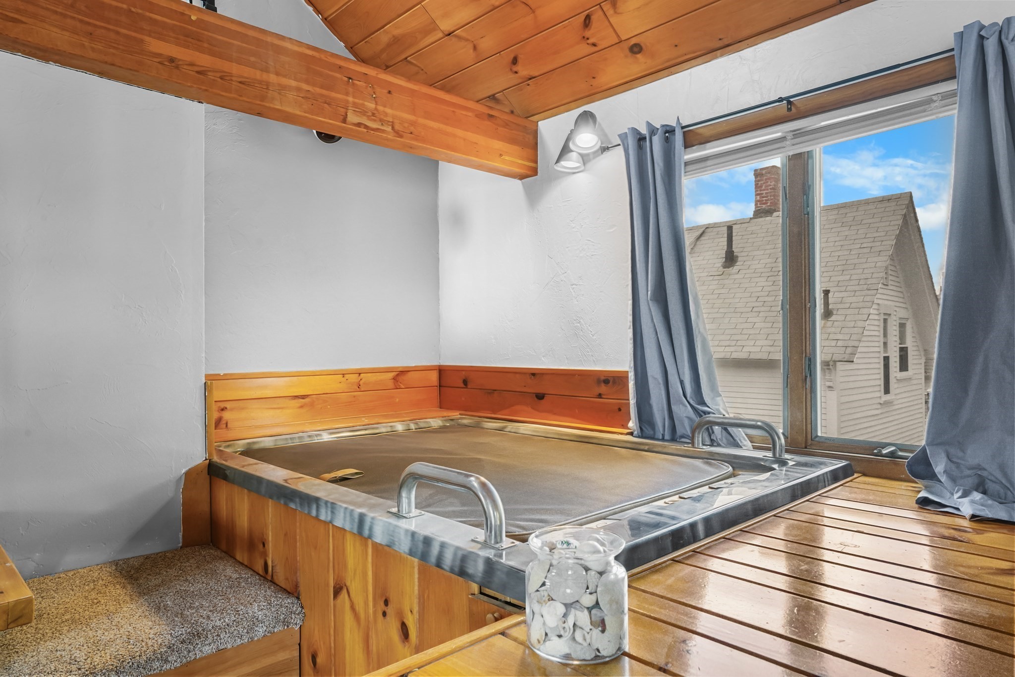 122 S Walker St, Lowell, MA 01851 - Image 36