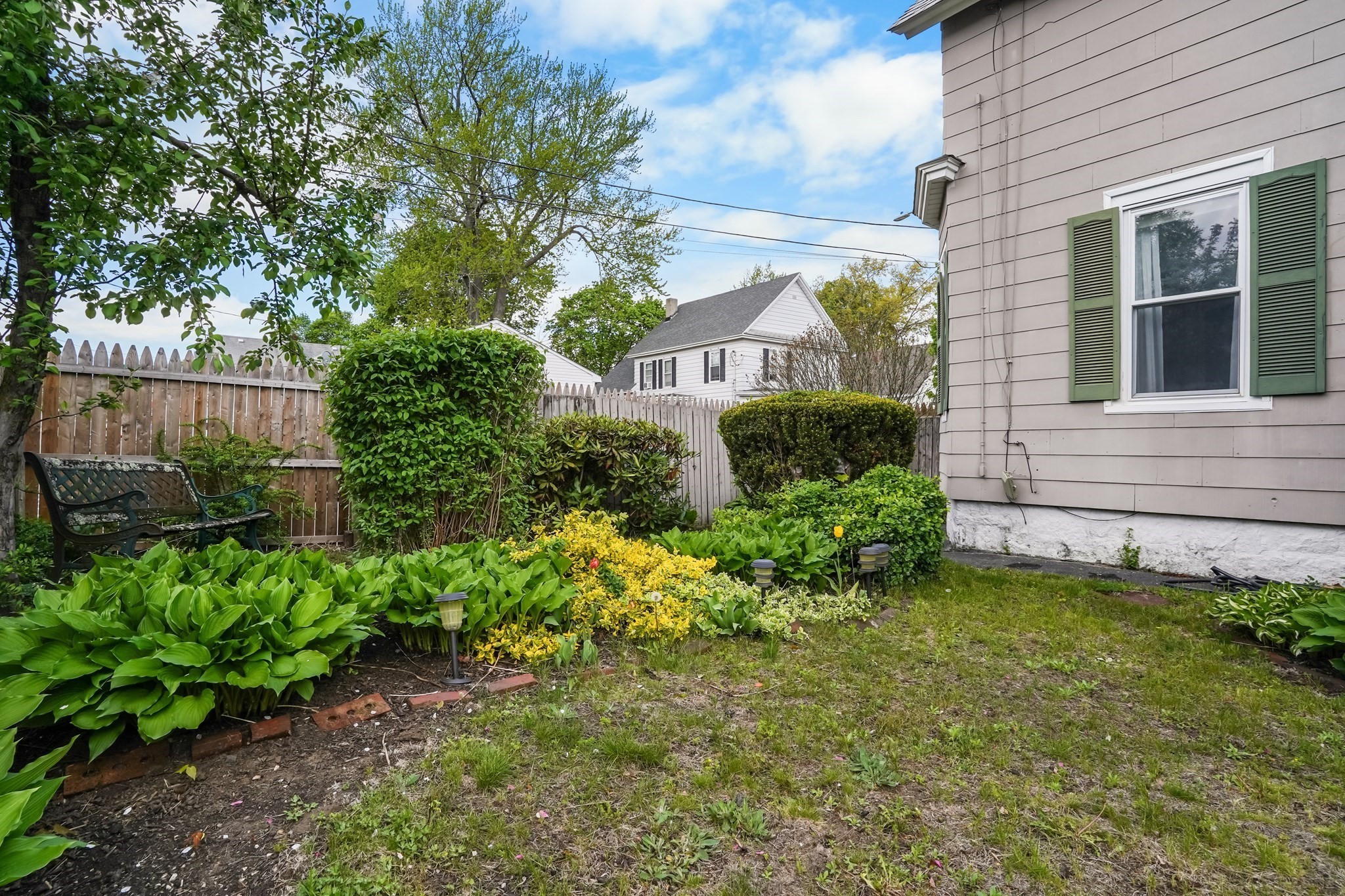 122 S Walker St, Lowell, MA 01851 - Image 40