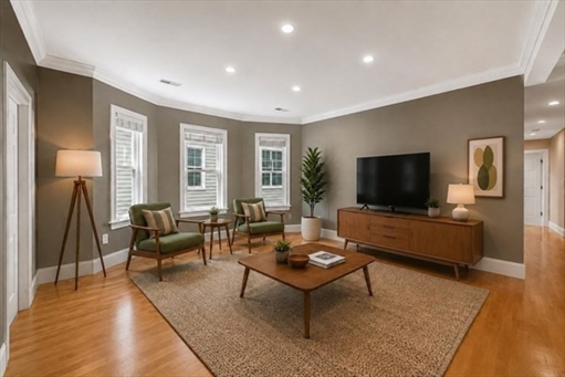 5 Mount Vernon St, Apt 2